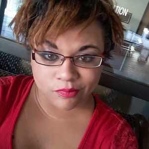 Meet your Posher, Holly